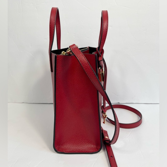 Marc Jacobs Cherry Red Handbag with Gold Details - Picture 6 of 11